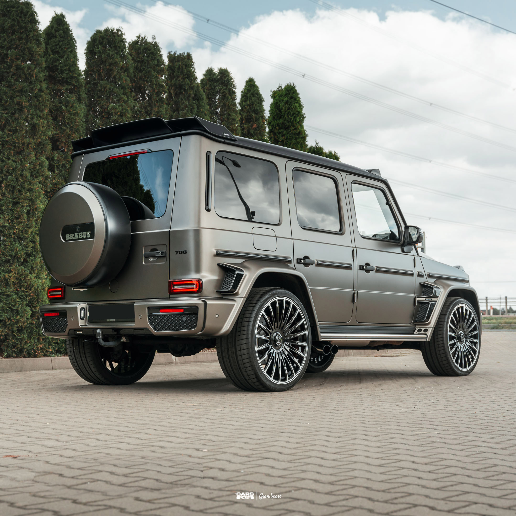 Brabus 700 Widestar