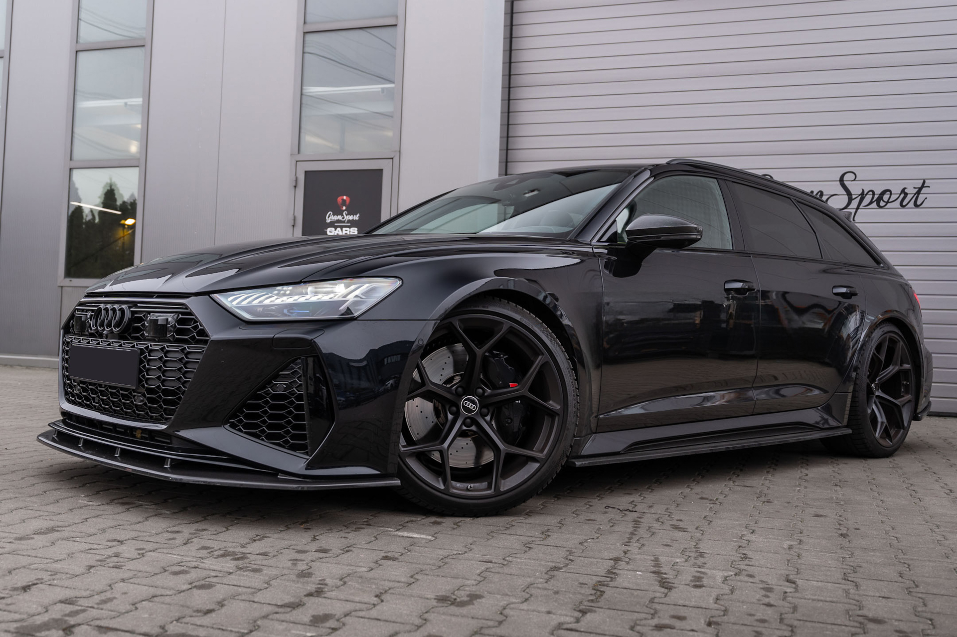 Audi RS6 Maxton