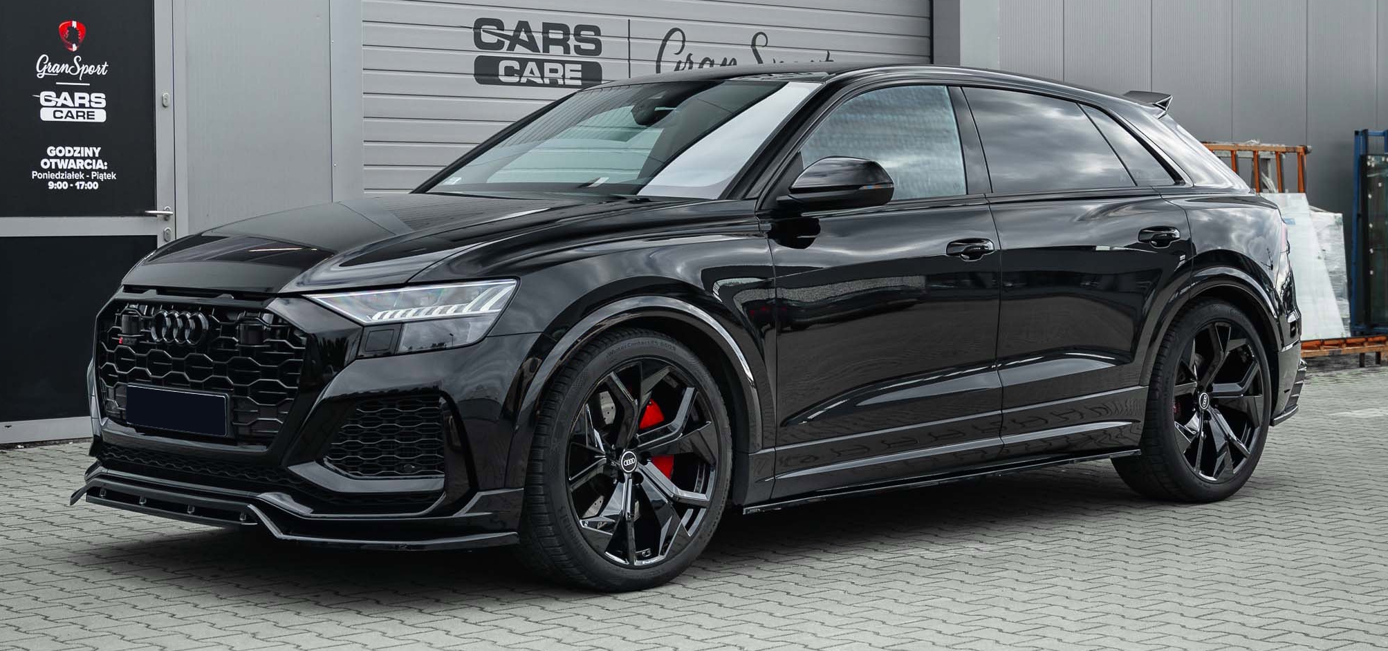 Audi RSQ8 Maxton